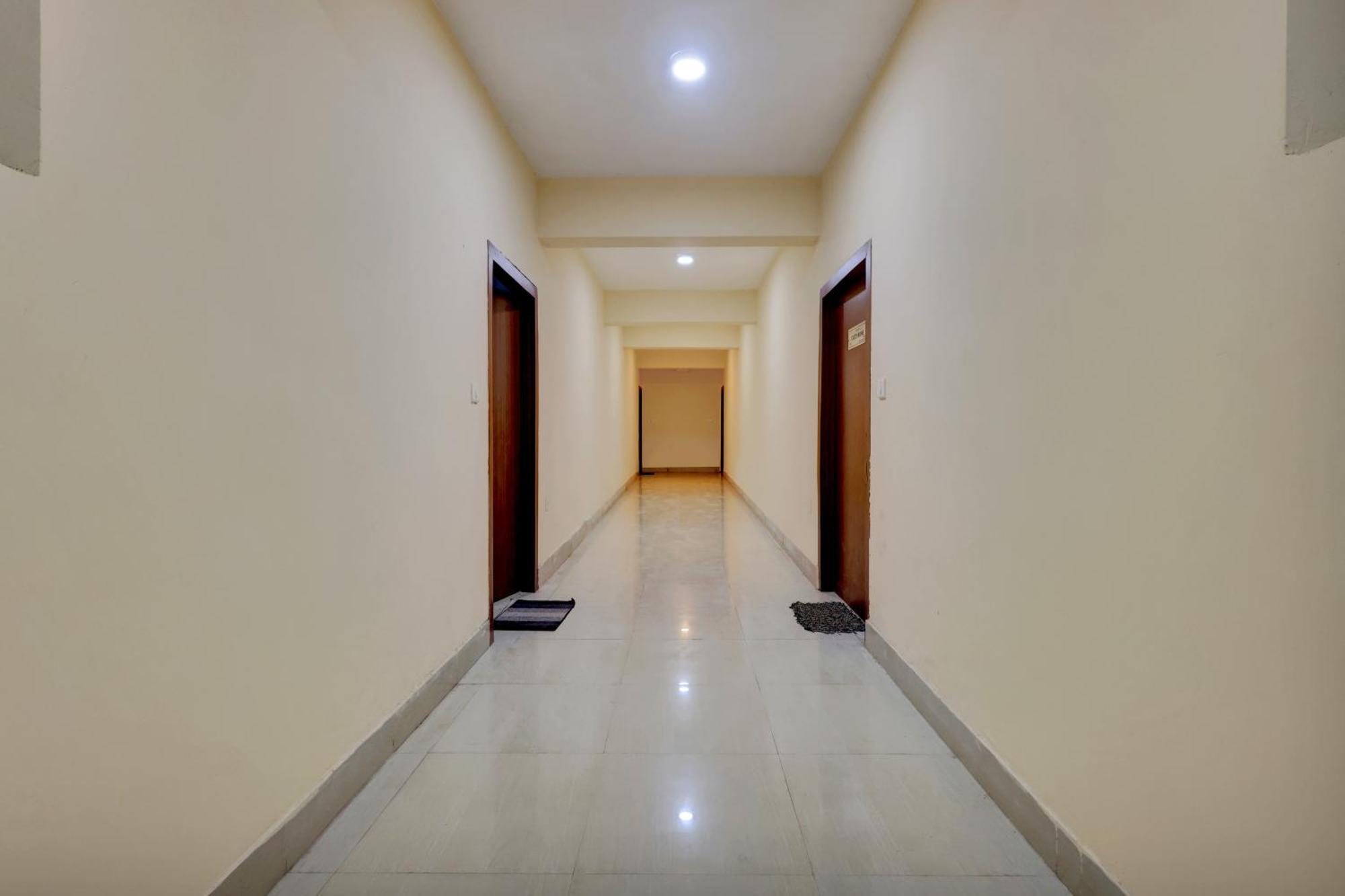 Oyo Flagship Larica Green Valley Guwahati Buitenkant foto